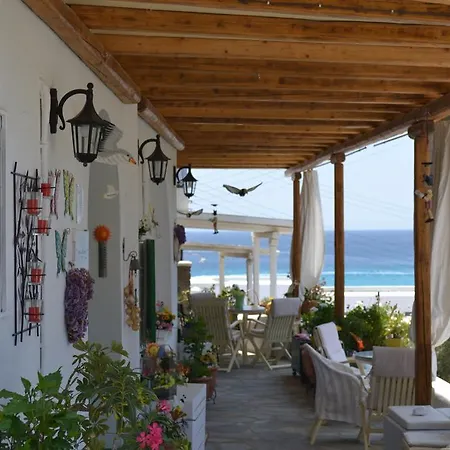 Flora Manos Διαμέρισμα