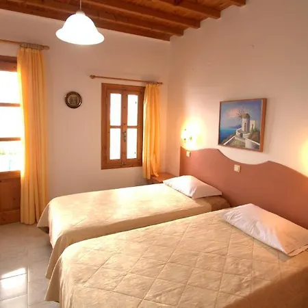 Διαμέρισμα Flora Manos